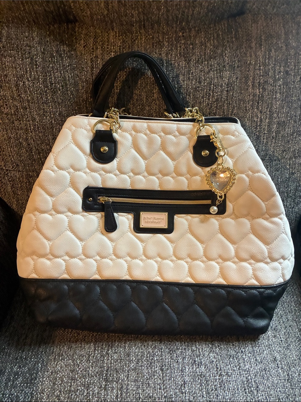 Quilted Two-Tone Heart Tote Bag - Black & White Betsy Johnson